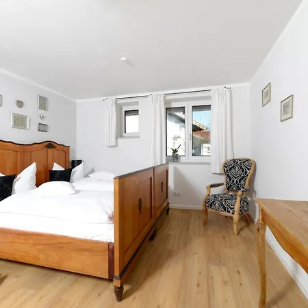 Chiemseeleben شقة يبريتيبرون أم تشيمسي